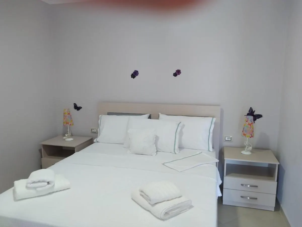 Eleana'S Apartament Sarande 0*,