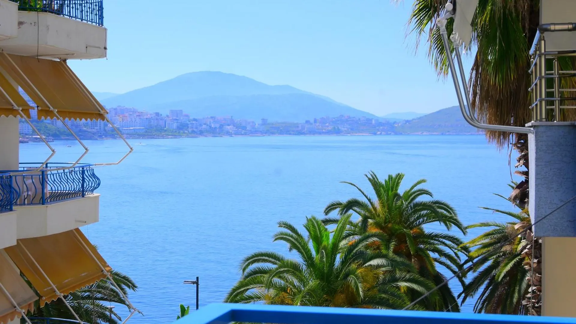 Eleana'S Apartament Sarande Guest house