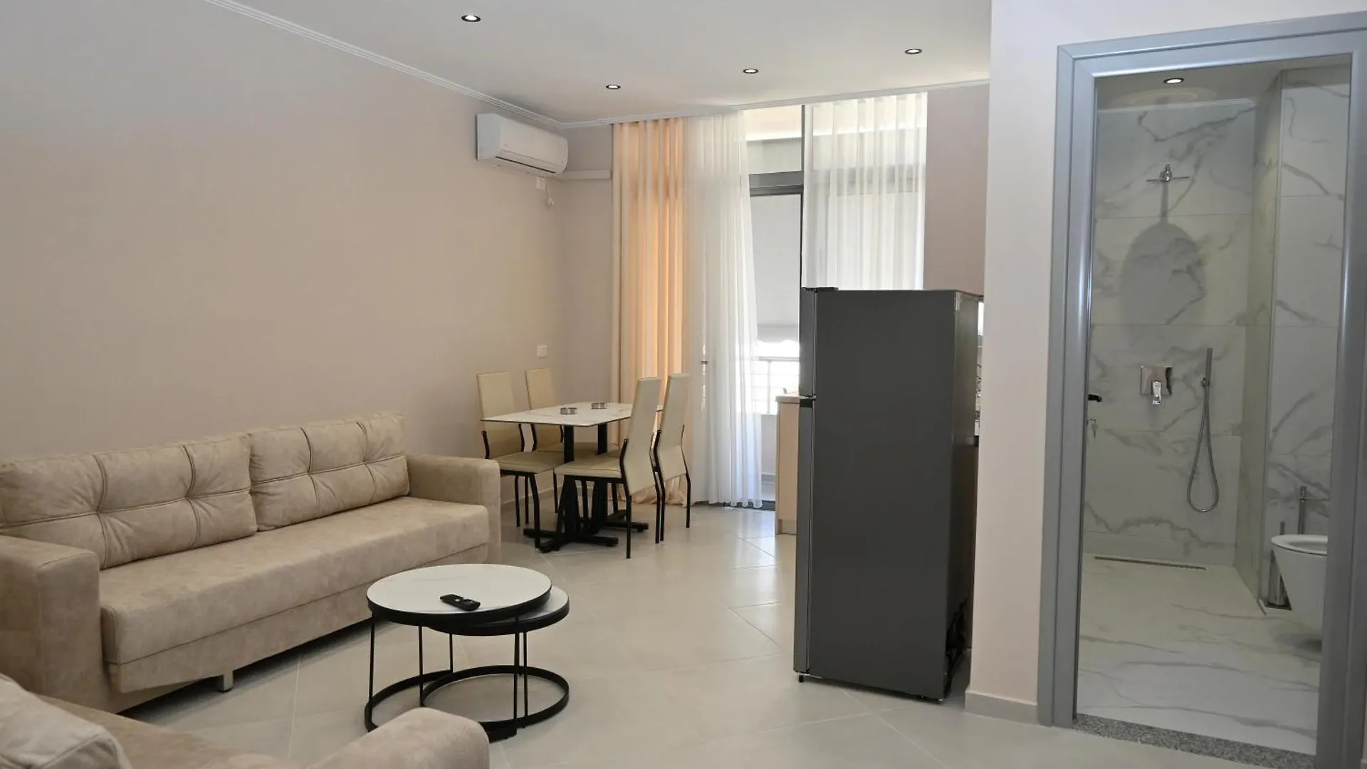 Eleana'S Apartament Sarandë Albania
