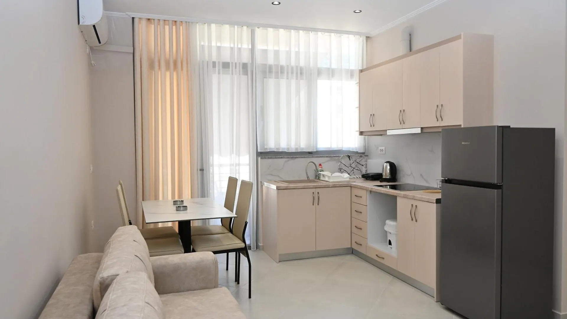 Affittacamere Eleana'S Apartament Sarandë Albania