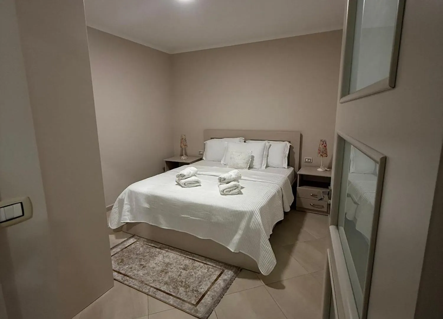 Eleana'S Apartament Sarandë Albania