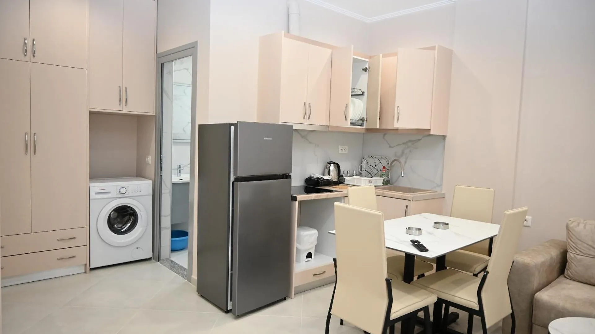 Eleana'S Apartament Sarandë Albania